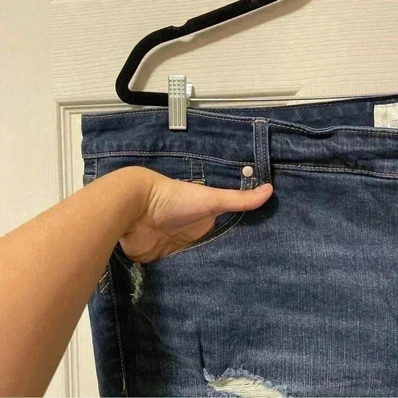 Torrid Bermuda Boyfriend Vintage Stretch Mid-Rise Short Sz 26 - Picture 6 of 6